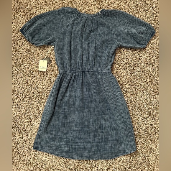 a.n.a Women’s Short Sleeve Popover Dress, 100% Cotton - Acid Wash Denim- NWT - Picture 8 of 14